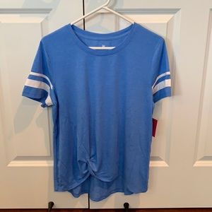 SO twist front tee